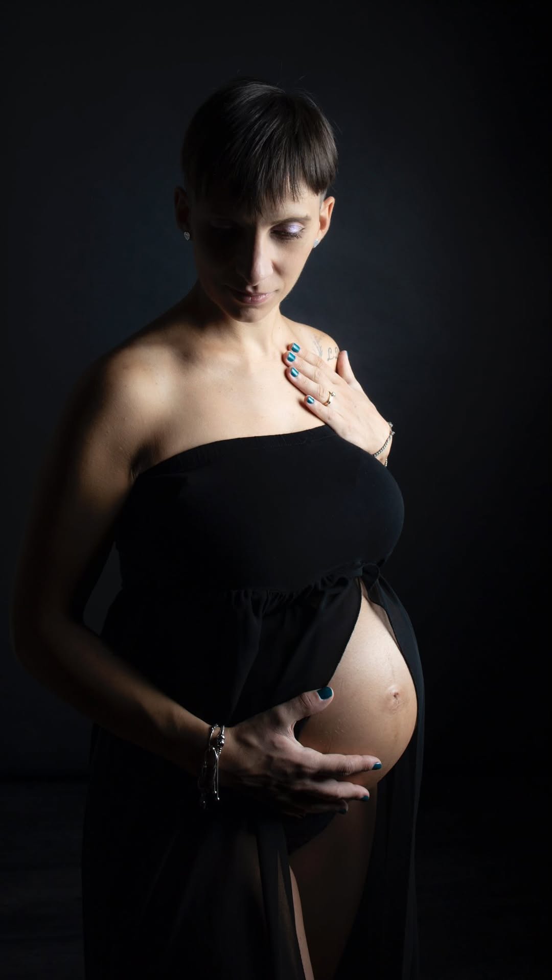 Ogni donna in gravidanza emana una luce speciale, il servizio fotografico maternity ti permetterà di conservarla nel tempo.  Questo è il regalo che @luca_baracco ha fatto alla sua @debba_7  Un’idea super apprezzata. Grazie.  Servizio fotografico maternity
Dolce attesa
Shooting per gravidanza  #maternityphotography #gravidanza